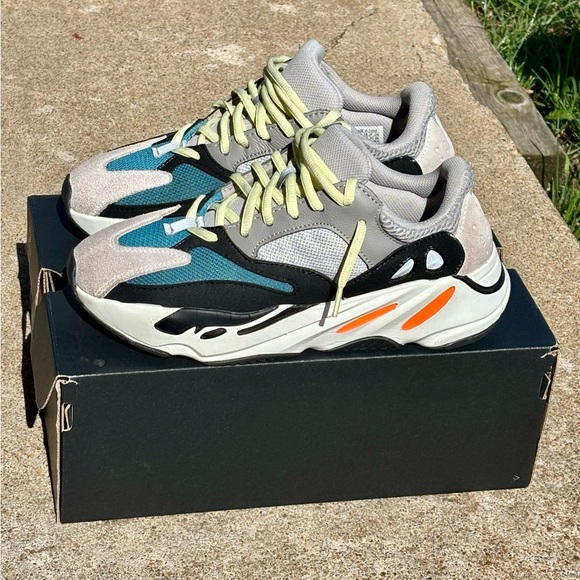 Adidas Yeezy Boost 700 'Wave Runner' Size men's